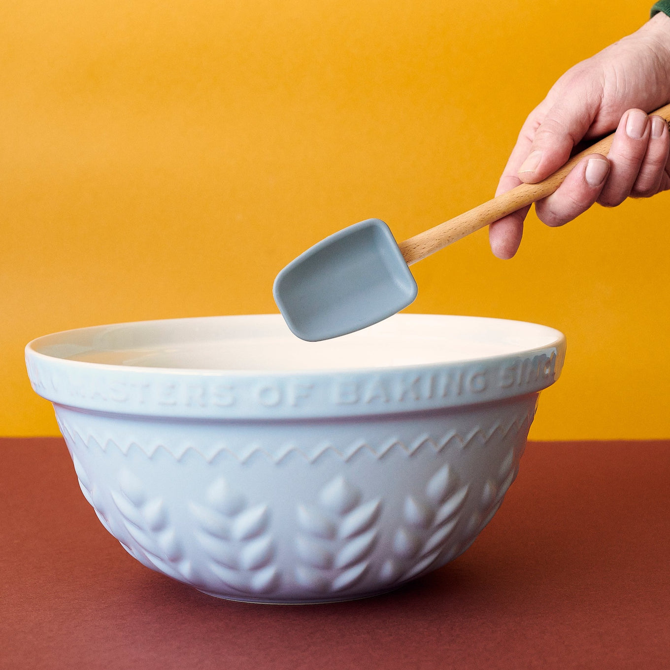 Someone holding a Bakeware Silicone Spatula