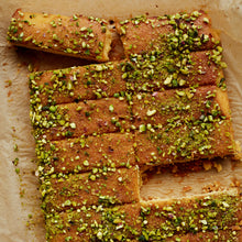 Lemon Polenta & Pistachio Traybake.