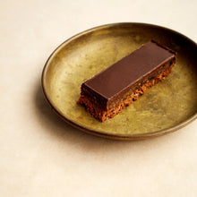 Gizzillionaire Slice cake portion. Wholesale.