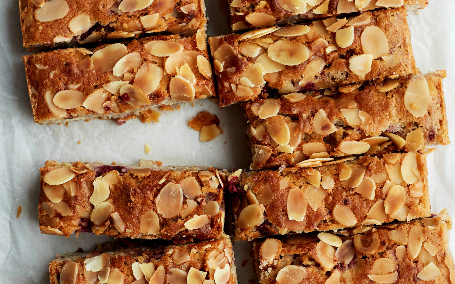 RASPBERRY & WHITE CHOCOLATE BAKEWELL RECIPE