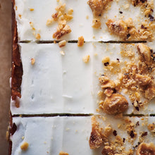 Exploding Bakery Christmas Cake Traybake