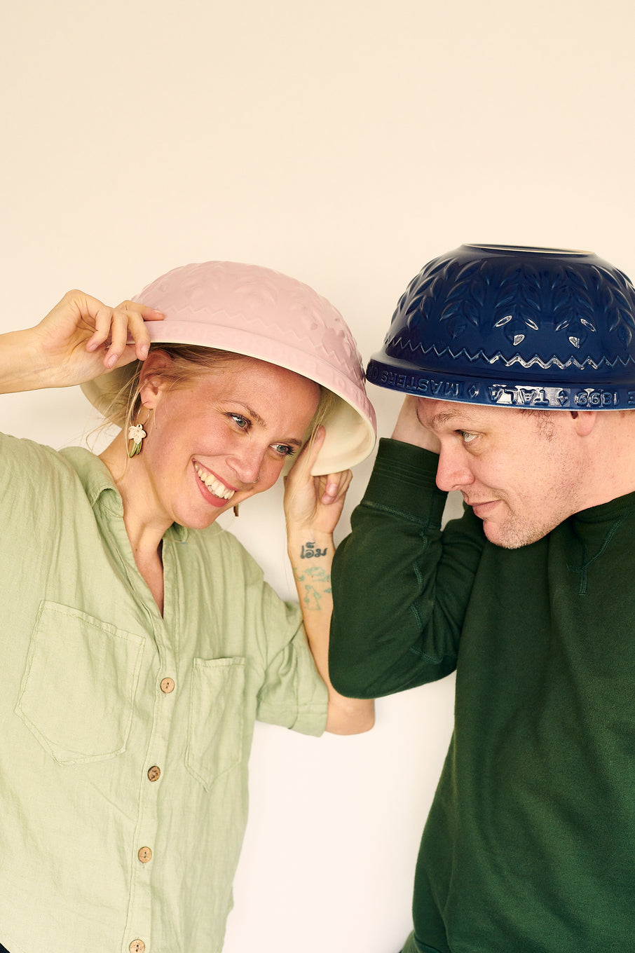 People with Exploding Bakery Navy Blue Mixing Bowl on their heads